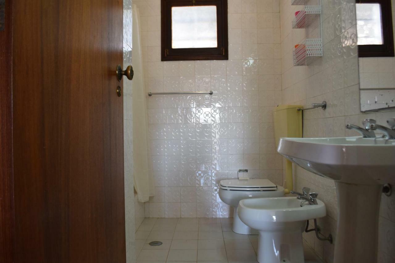 Apartamento T2 Com Piscina E Wifi A 350 Metros Da Praia ออยุส ดิ อากวา ภายนอก รูปภาพ