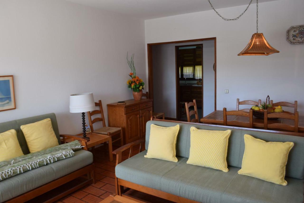 Apartamento T2 Com Piscina E Wifi A 350 Metros Da Praia ออยุส ดิ อากวา ภายนอก รูปภาพ